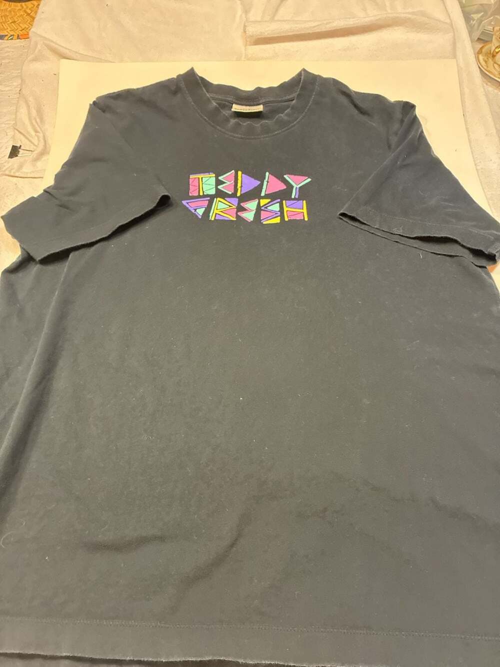 Teddy Fresh Geometric Logo Graphic T-Shirt